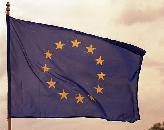 europe-flag feature image
