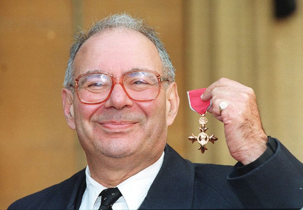 Rabbi Lionel Blue receiving his OBE at Buckingham Palace (Photo credit should read: PA Wire) 
