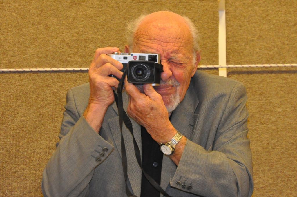 David Rubinger with his Leica camera