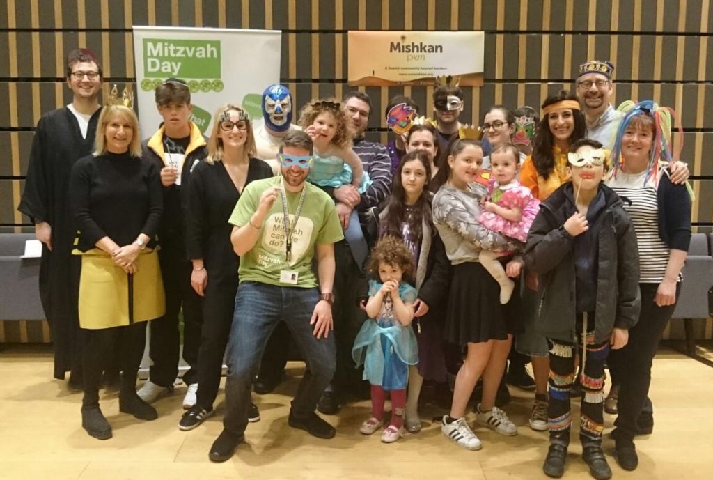 More than 30 volunteers, led Rabbi Naftali and Dina Brawer, took part in a joint Mishkan and Mitzvah Day project for Purim - packing 150 parcels of goodies which were then taken to St Mungo's homeless shelters and a Catholic Church soup kitchen around London. 