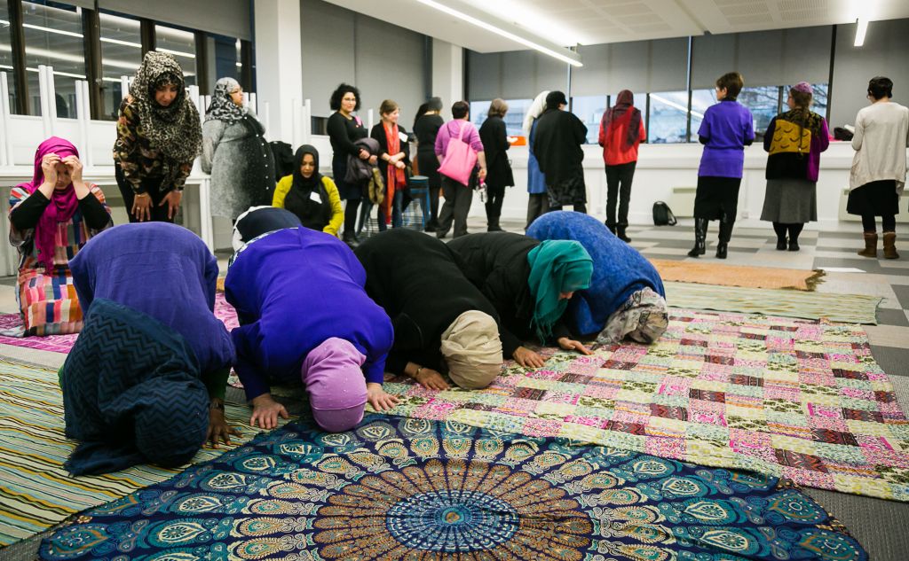 Muslim and Jewish women in prayer during the conference (Picture credit: Yakir Zur)