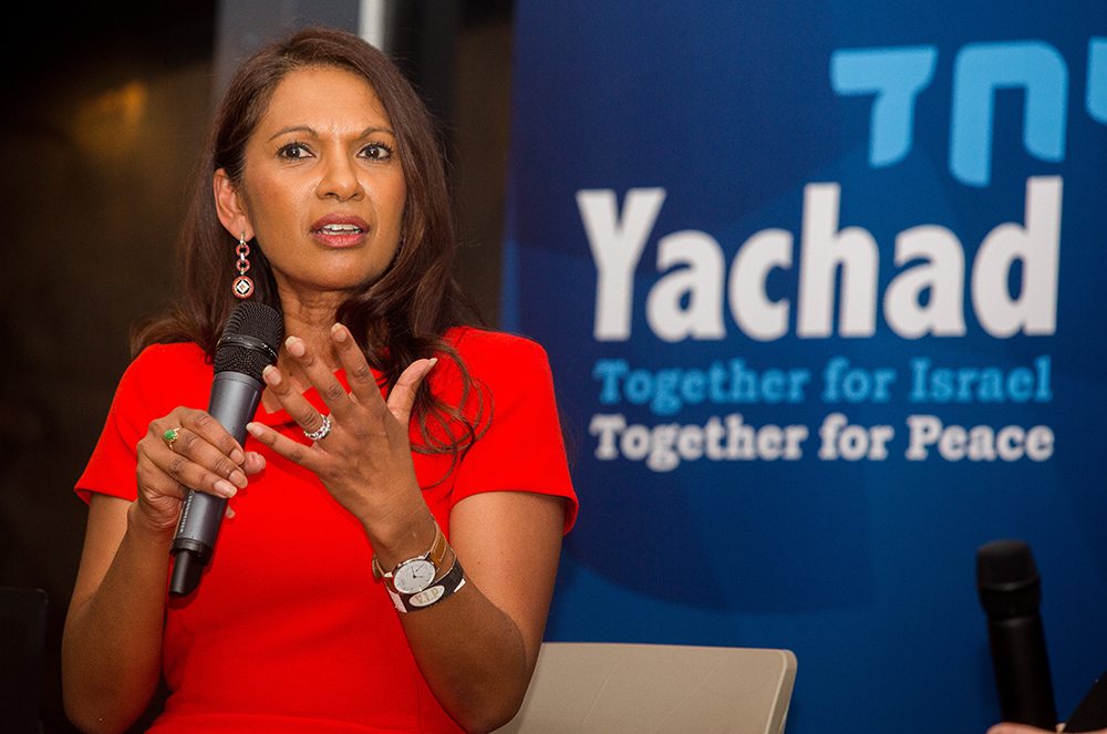 Gina Miller speaking at the Yachad dinner Picture by Michael Crabtree   