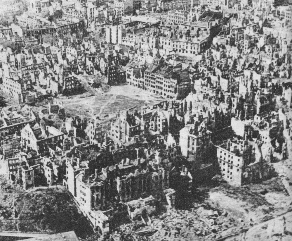 January 1945 aerial photo of destroyed Warsaw 