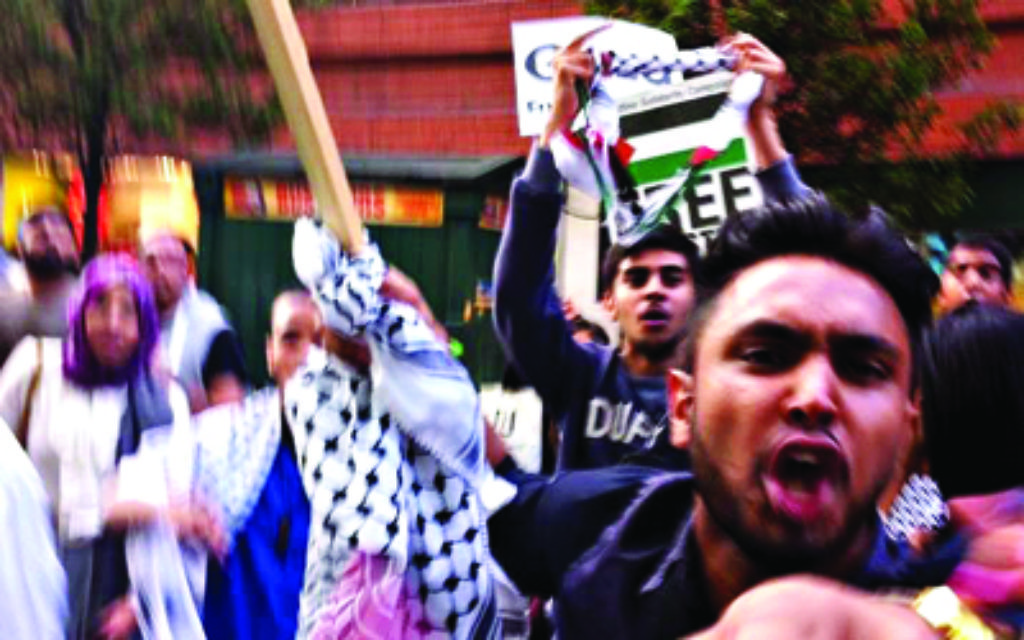 Anti-Israel protestors in Oxford St on Tuesday