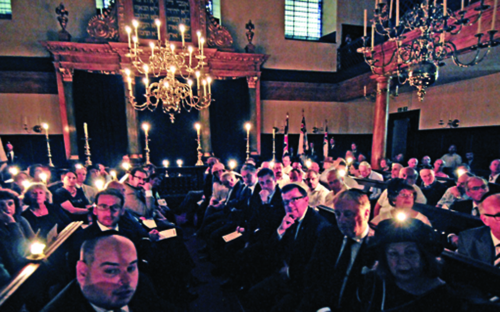 Roughly 300 congregants attended Bevis Marks' tribute to the fallen