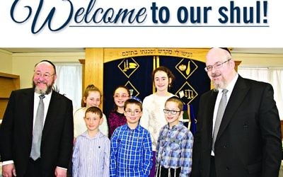Chief Rabbi Ephraim Mirvis on a visit to Luton United Synagogue