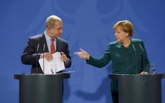 Israeli Prime Minister Benjamin Netanyahu with German Chancellor Angela Merkel
(Credit Amos Ben Gershom/GPO) Israeli Prime Minister Benjamin Netanyahu with German Chancellor Angela Merkel
(Credit Amos Ben Gershom/GPO)