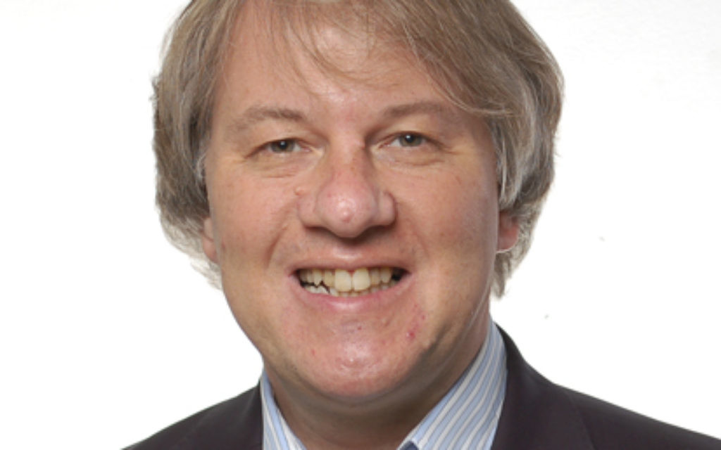 Lucian J Hudson