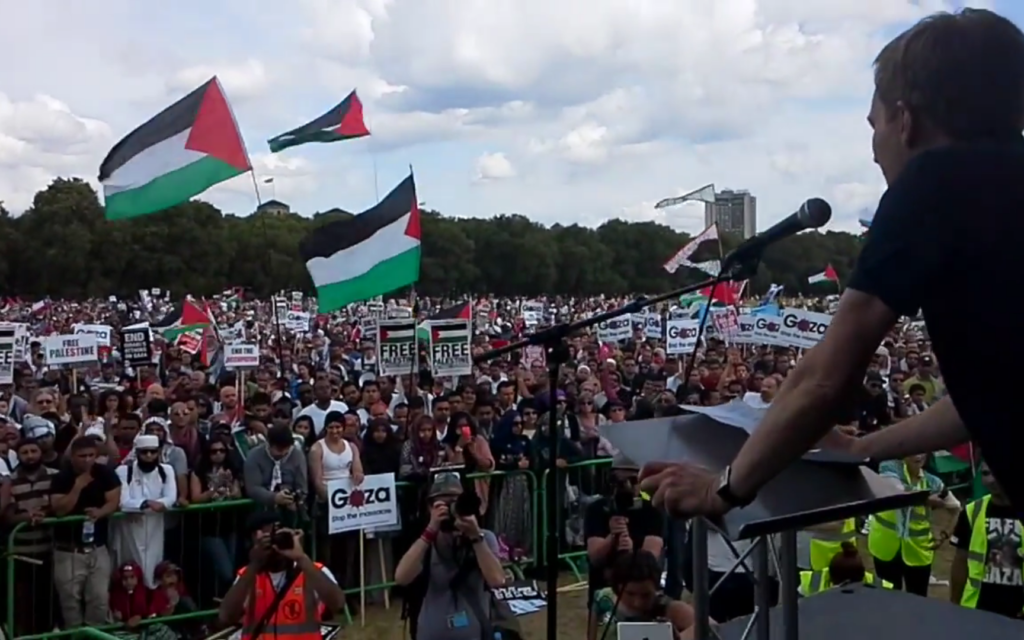Seumas Milne speaking at a major rally against Israel