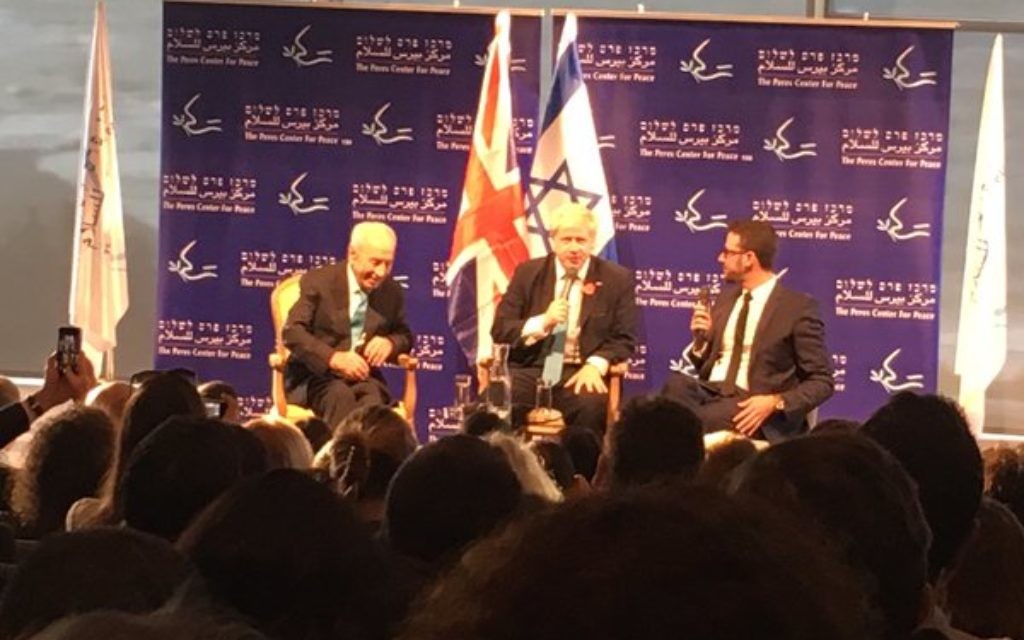 Shimon Peres with Boris Johnson, today
