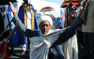Ethiopian Jew during sigd (Wikipedia/Author: האגודה הישראלית למען יהודי אתיופיה)