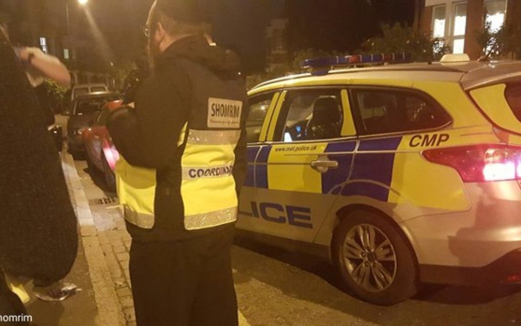 Shomrim volunteers in action (Credit: Shomrim on Twitter)