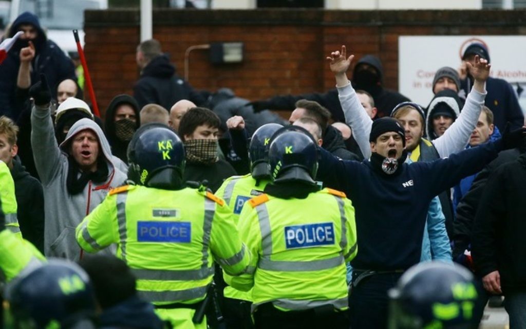 Far right protests: Vviolence in Dover