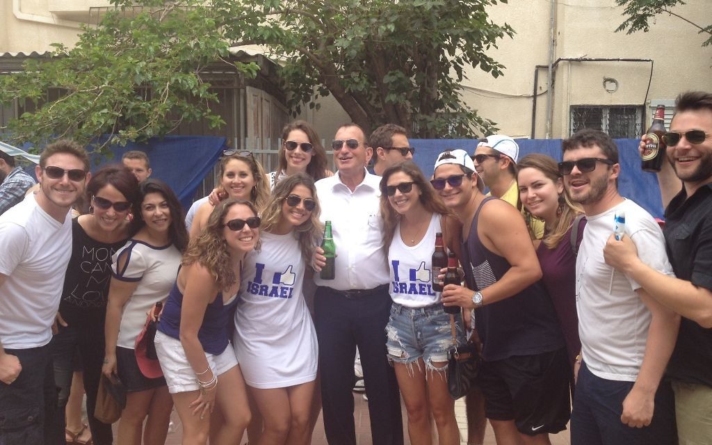Young Olim celebrating with Mayor of Tel Aviv Ron Huldai