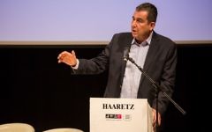 Ari Shavit speaking in London, July 2016  (photo credit: Shai Dolev)