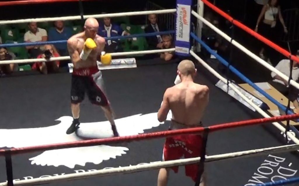 Tony Milch on his way to winning his first title