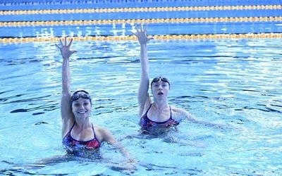 Israel's synchronised swimmers