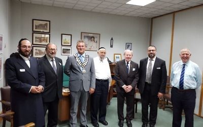 Representatives of the Jewish community of Canvey island invited to a mayor's reception at Castle Point council where they were presented with the Seal of the Council. (September 2016)