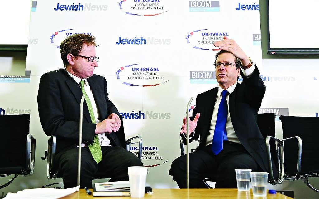 Jonathan Freedland in conversation with Isaac Herzog during the 2015 conference