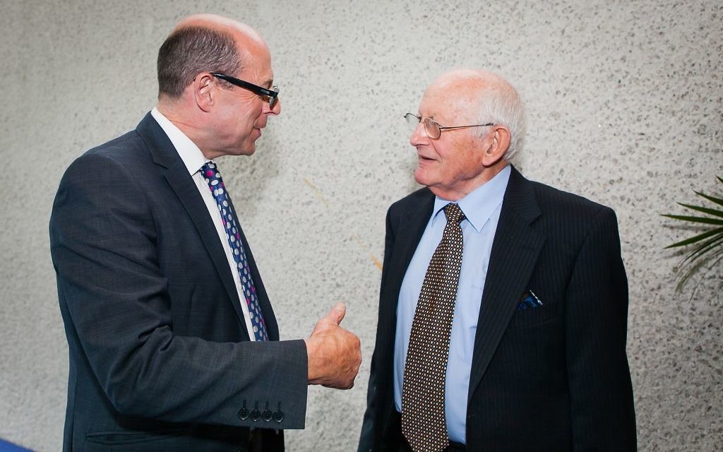 Jack Kagan in conversation with broadcaster Nick Robinson.(Credit: Yakir Zur)