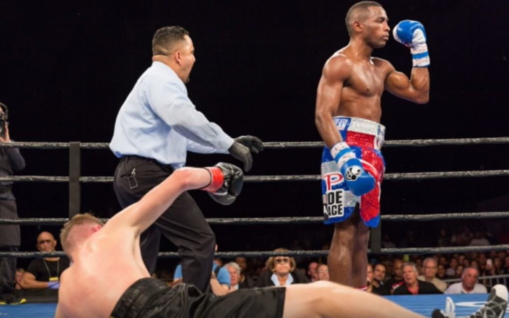 Yuri Foreman suffered a fourth round defeat