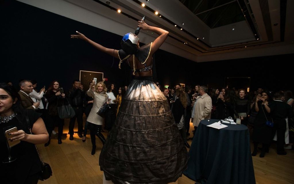 Lady Vendredi performance