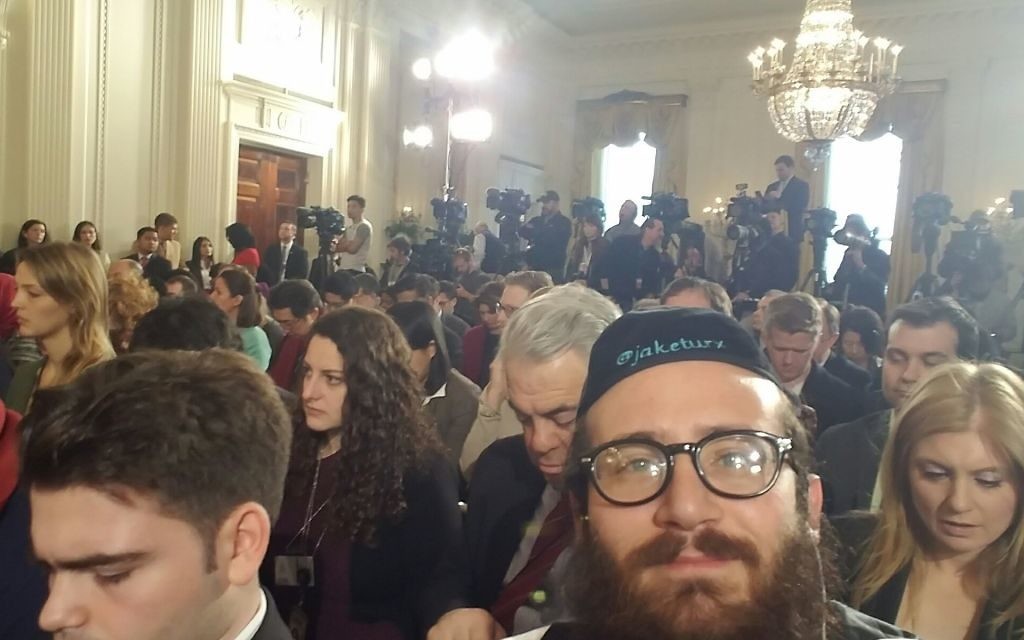 Jake Turx, a reporter for Ami Magazine, at Thursday's press conference. [Pic: Twitter]