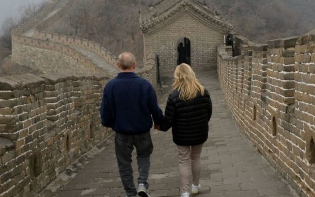 Israel's Prime Minister Benjamin Netanyahu and his wife Sara visit at the Great Wall of China in Beijing on March 22, 2017. Photo by Haim Zach/GPO via JINIPIX