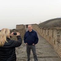 Israel's Prime Minister Benjamin Netanyahu and his wife Sara visit at the Great Wall of China in Beijing on March 22, 2017. Photo by Haim Zach/GPO via JINIPIX