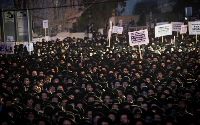 Thousands of ultra orthodox Jews protest the arrest of ultra-Orthodox draft dodgers, at a rally against army recruitment in Jerusalem earlier in 2017. (Photo by: JINIPIX)