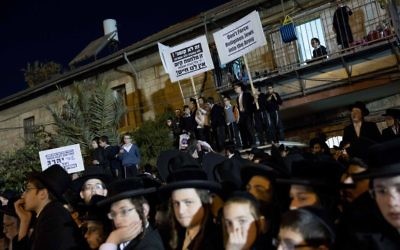 Thousands of ultra orthodox Jews protest the arrest of ultra-Orthodox draft dodgers, at a rally against army recruitment in Jerusalem earlier in 2017. (Photo by: JINIPIX)