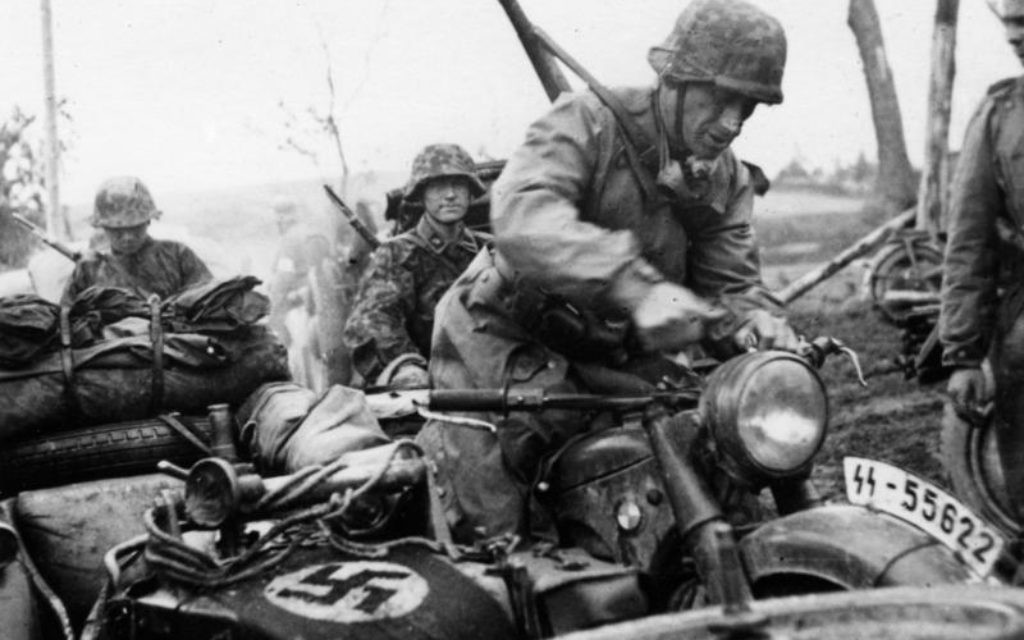 Waffen-SS soldiers
