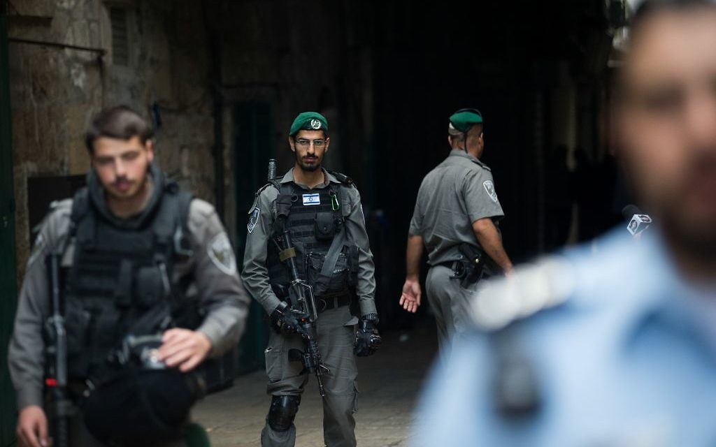 Israeli security forces in Jerusalem's Old City after a stabbing attack in which three people were injured and the assailant was shot by Israeli police, on April 1, 2017. Photo by: JINIPIX