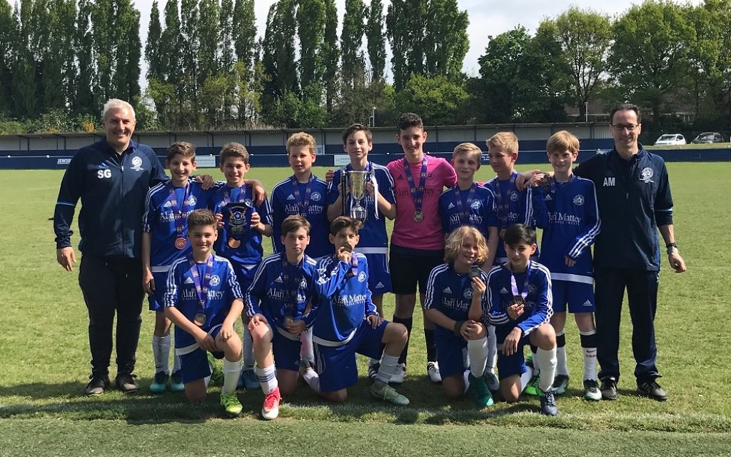 London Lions with the Herts County Challenge Cup