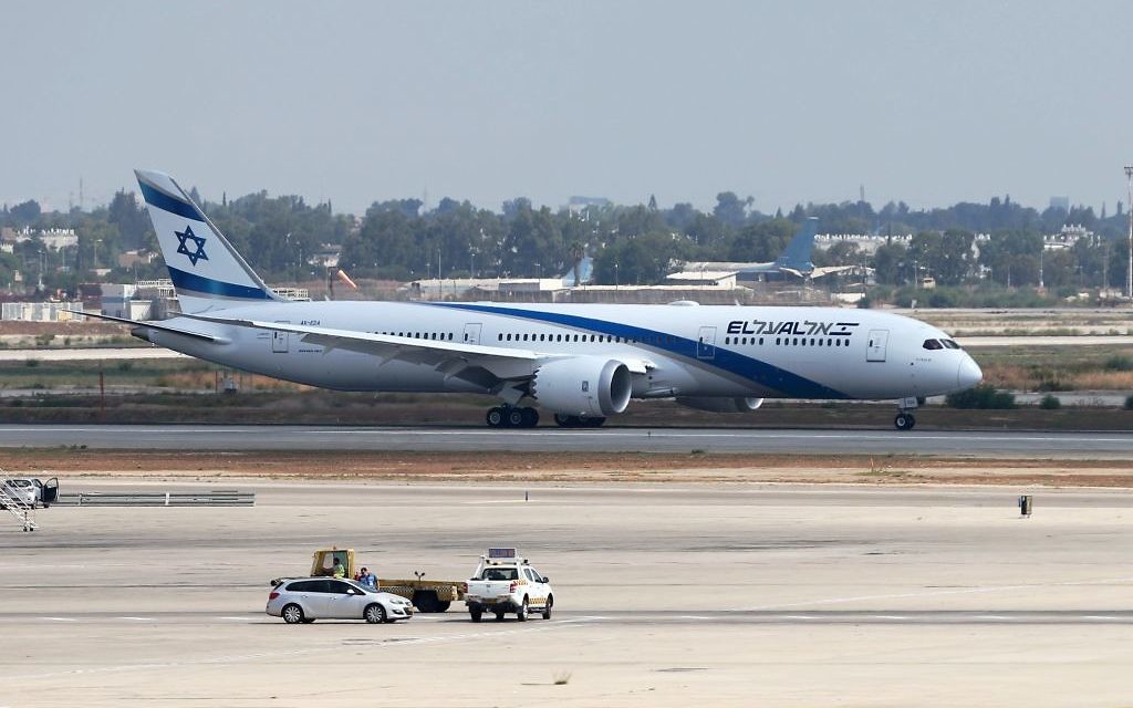 A newEl Al new aircraft, Boeing 787 Dreamliner at Ben Gurion International Airport,

Photo by: Nimrod Glikman - JINIPIX