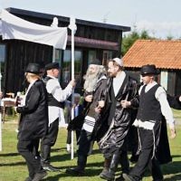 Polish village dresses up for imitation 'Jewish Wedding' in Radzanów, Poland 2017

(Photo credit: Jonny Daniels, From The Depths)