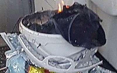 Bucket on fire on a tube train at Parsons Green station in west London amid reports of an explosion. 

Photo credit should read: Sylvain Pennec/PA Wire