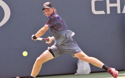 Denis Shapovalov was knocked out in the fourth round at the US Open on Sunday evening