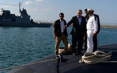 Netanyahu on a submarine!

Photo by Kobi Gideon : GPO via JINIPIX2
