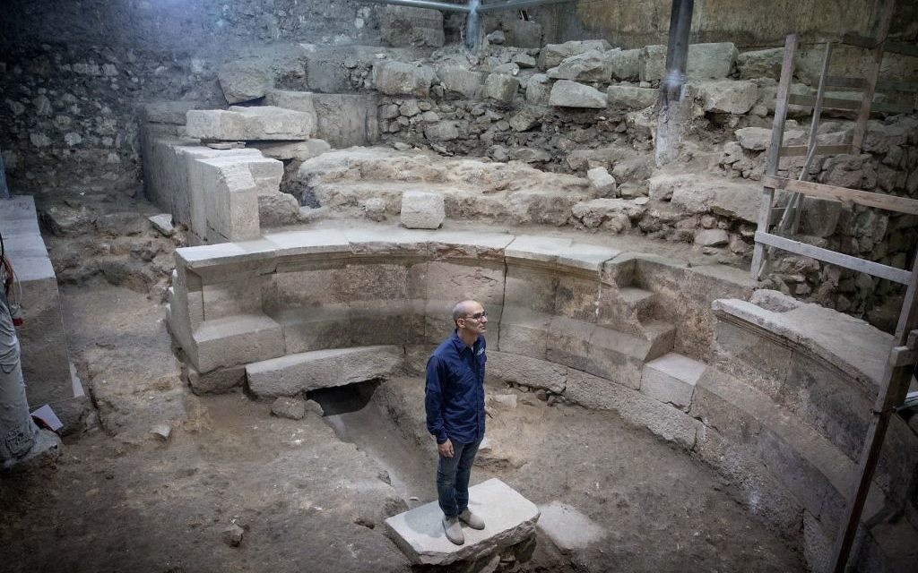 Israel Antiquities Authority archaeologist at the site of an ancient Roman theater-like structure that has been hidden for 1,700 years at the Western Wall tunnels underneath Jerusalem's Old City

Photo by: JINIPIX