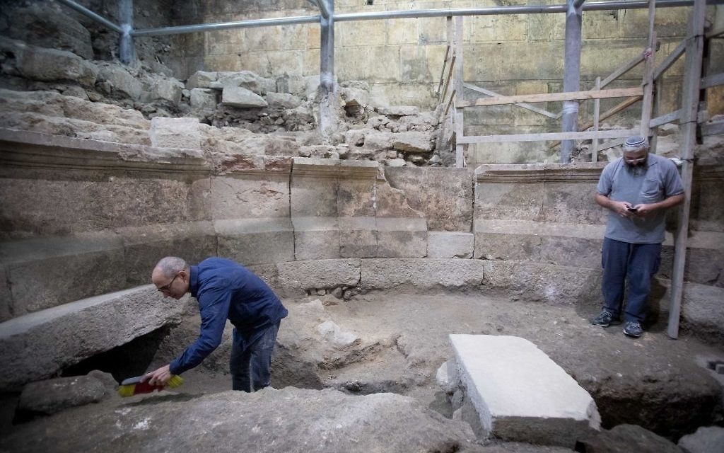 Israel Antiquities Authority archaeologist at the site of an ancient Roman theater-like structure that has been hidden for 1,700 years at the Western Wall tunnels underneath Jerusalem's Old City

Photo by: JINIPIX