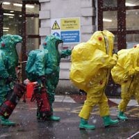 Members of the police, fire brigade and ambulance service during a joint exercise to test their response to a ÔHAZMATÕ type ncident involving a hazardous substance, at the Israeli Embassy in Kensington, London. 

Photo credit: Yui Mok/PA Wire