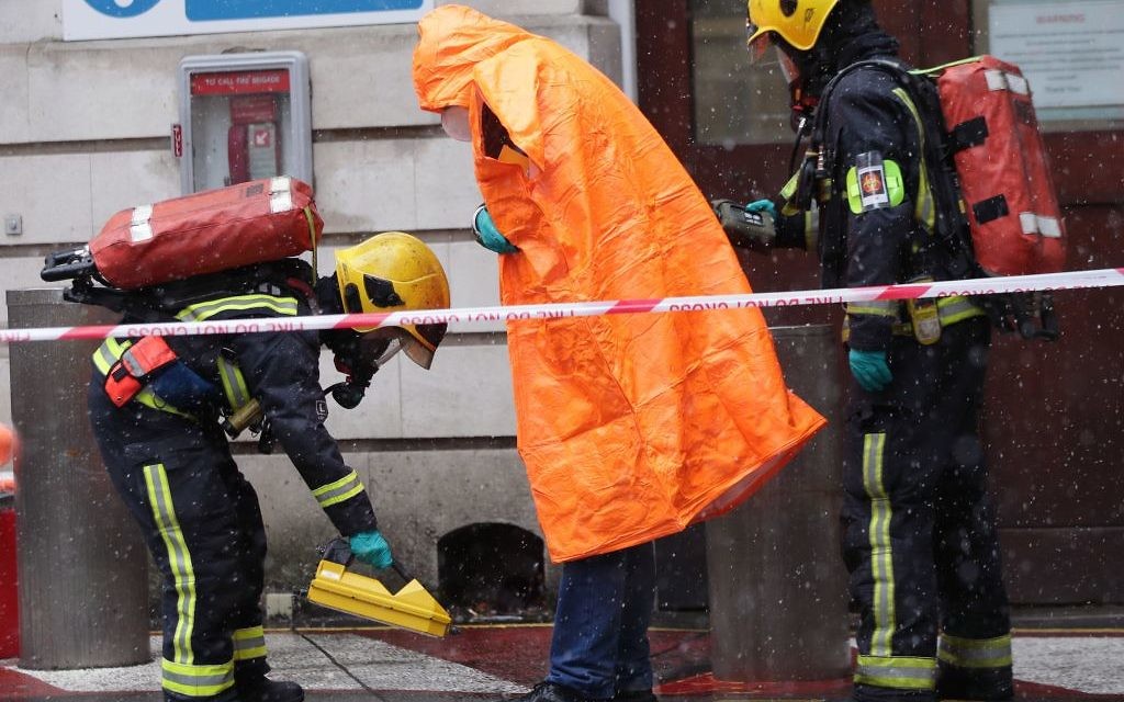 Members of the police, fire brigade and ambulance service during a joint exercise to test their response to a ÔHAZMATÕ type ncident involving a hazardous substance, at the Israeli Embassy in Kensington, London. 

Photo credit: Yui Mok/PA Wire