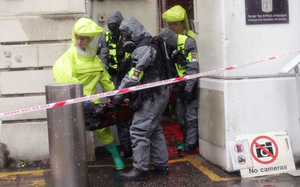 Members of the police, fire brigade and ambulance service during a joint exercise to test their response to a ÔHAZMATÕ type ncident involving a hazardous substance, at the Israeli Embassy in Kensington, London. 

Photo credit: Yui Mok/PA Wire
