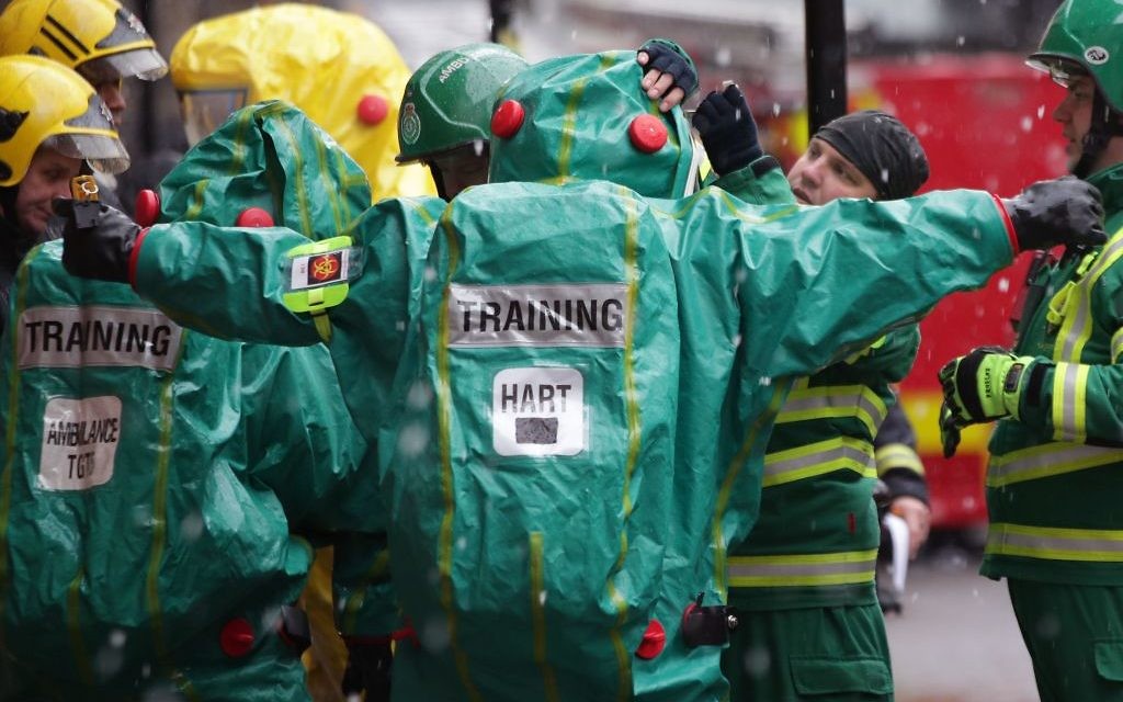 Members of the police, fire brigade and ambulance service during a joint exercise to test their response to a ÔHAZMATÕ type ncident involving a hazardous substance, at the Israeli Embassy in Kensington, London. 

Photo credit: Yui Mok/PA Wire