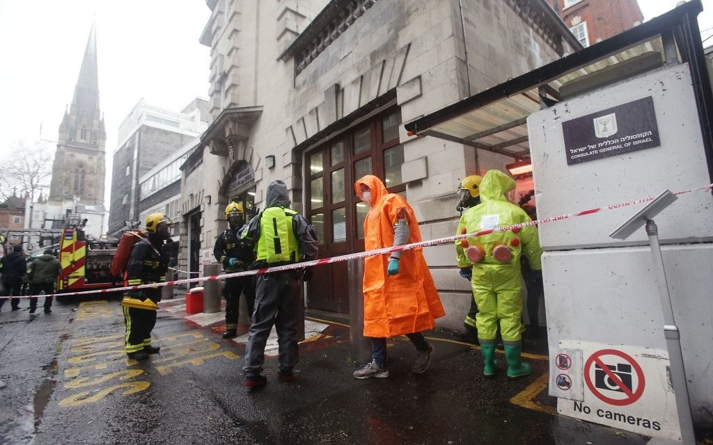 Members of the police, fire brigade and ambulance service during a joint exercise to test their response to a ÔHAZMATÕ type ncident involving a hazardous substance, at the Israeli Embassy in Kensington, London. 

Photo credit: Yui Mok/PA Wire