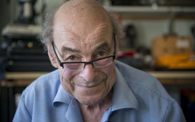 Scientist and TV presenter Professor Heinz Wolff, who has died aged 89. 

Photo credit should read: Give and Take Care CIC/Brunel University London/PA Wire