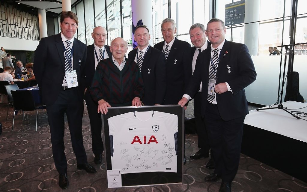 Alfred Leader, pictured with (left-to-right) Darren Anderton, Alan Gilzean, Paul Allen, Martin Chivers, Clive Allen and Micky Hazard
