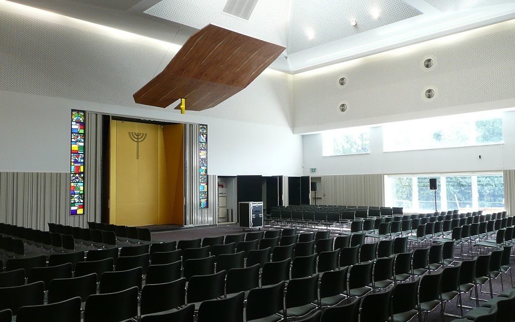 New North London Synagogue, Finchley,