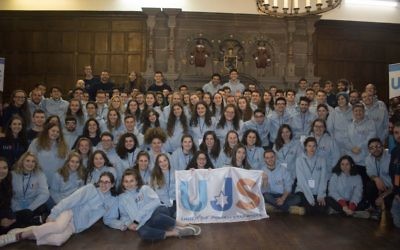 Large group of members of the Union of Jewish Students